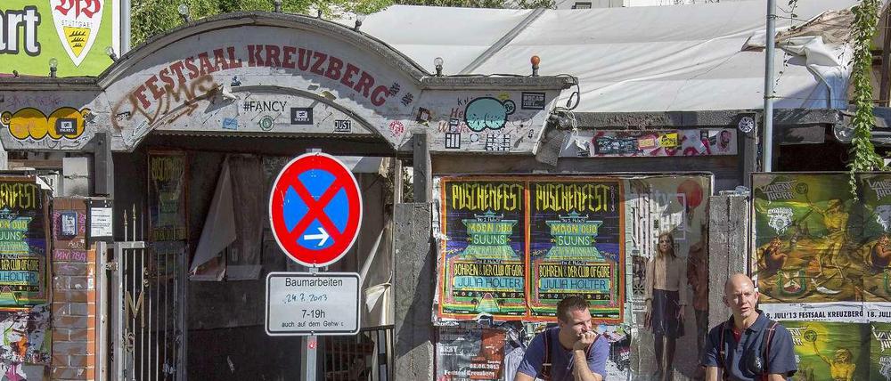 Der beliebte Club in der Skalitzer Straße in Kreuzberg brandte im Juli 2013 komplett aus.