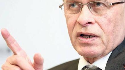 Der Wert der Arbeit ist für Berthold Huber „die zentrale gesellschaftliche Frage“. Foto: dpa