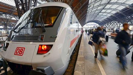 Wetter oder nicht - bei Verspätungen soll die Bahn zahlen.
