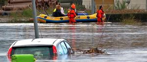 Das Unwetter „Cleopatra“ ist über Sardinien gefegt und hat zahlreiche Menschen in den Tod gerissen. Die Schäden sind noch gar nicht absehbar. 