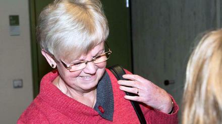 Brigitte Böhnhardt, Mutter des mutmaßlichen NSU-Terroristen Uwe Böhnhardt, beim NSU-Prozess in München.