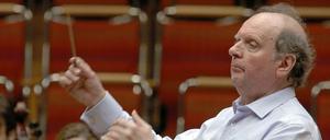 Marek Janowski dirigiert das Rundfunk-Sinfonieorchester.