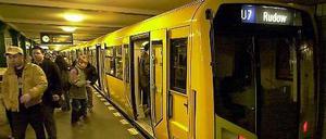 Wer nach Süden will - etwa zum Flughafen Schönefeld - , muss sich bald andere Wege suchen. Die U7 fährt bald nicht mehr.