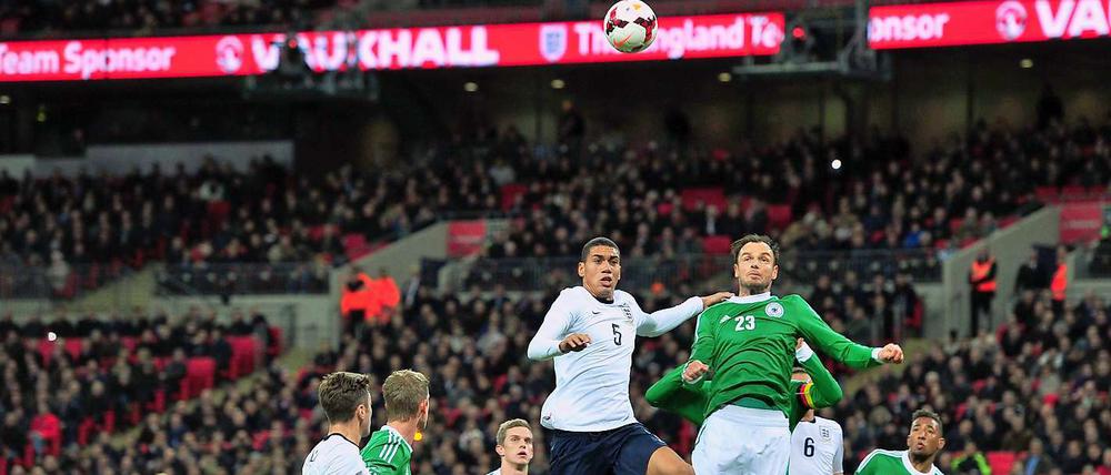 Sogar Heiko Westermann wird in der Nationalelf zum unüberwindlichen Hindernis für seine Gegenspieler.