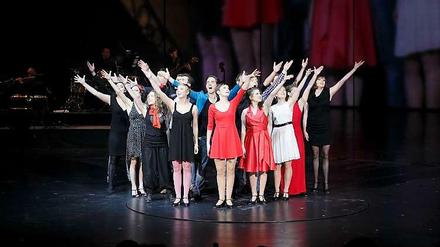 Stars von morgen: Die Gewinner des letzten Bundeswettbewerbs Gesang im Bereich Musical/Chanson beim Preisträgerkonzert im Berliner Friedrichstadtpalast