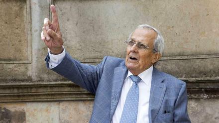 Der Kabarettist Dieter Hildebrandt ist am 19. November 2013 im Alter von 86 Jahren gestorben.