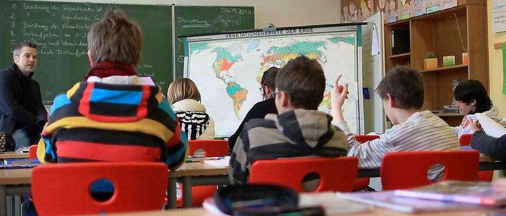 Kein Platz mehr. Bei Vergehen wie gefährliche Körperverletzung müssen Schüler nicht nur in Berlin meist ihre Schule verlassen. Ihnen muss eine Ausweichschule desselben Typs angeboten werden.