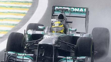 Hoffen auf Regen. Nico Rosberg fuhr bei feuchtem Wetter in der Qualifikation in Sao Paulo auf Rang zwei.