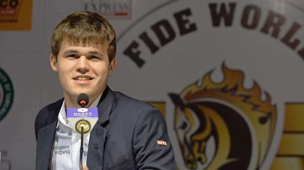 Gelöst. Magnus Carlsen nach der letzten WM-Partie am Freitag.