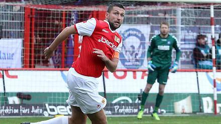 Mit Köpfchen. Torsten Mattuschka lenkt das Spiel des 1. FC Union wohl auch künftig.