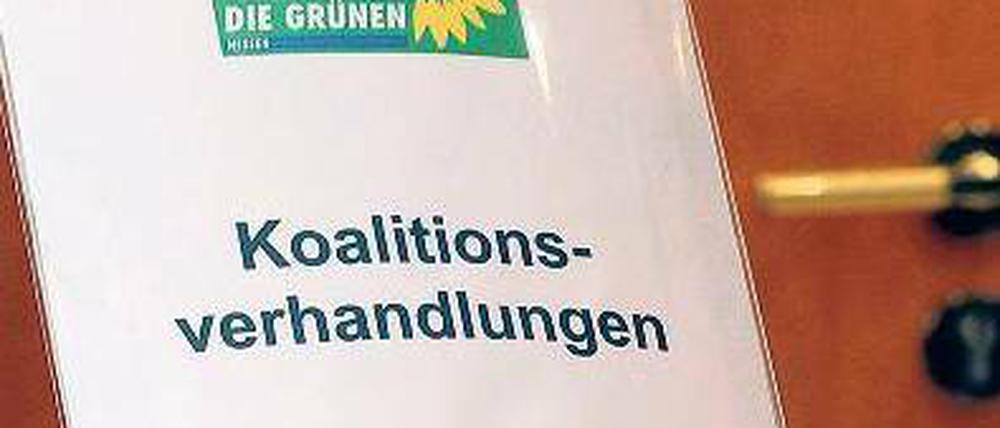 Noch ist die Tür zu. Aber CDU und Grüne in Hessen meinen es ernst. Foto: dpa