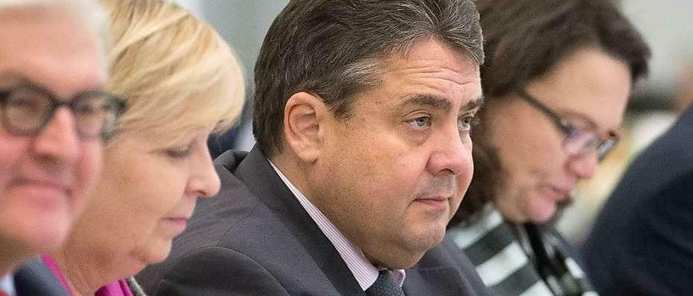 Bange Führung. Wie werden die Mitglieder entscheiden?