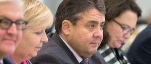 Bange Führung. Wie werden die Mitglieder entscheiden?