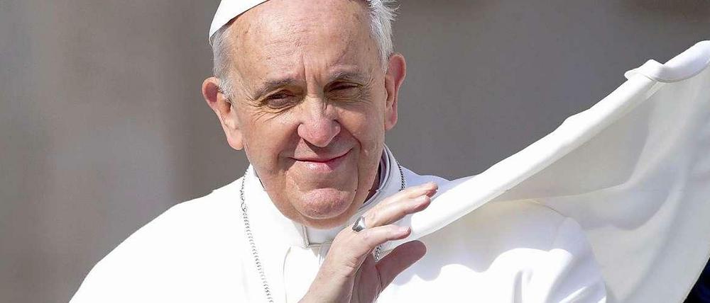 Papst Franziskus auf dem Petersplatz. 