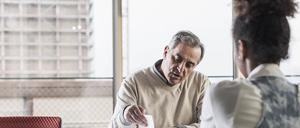 Mehr als jeder Zweite mit Migrationsgeschichte fühlt sich mehr oder weniger regelmäßig bei der Jobsuche benachteiligt.  