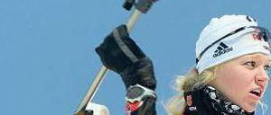 Präsentiert das Gewehr! Schon im August begann Miriam Gössner in Norwegen mit der Arbeit am Schützenstand. 