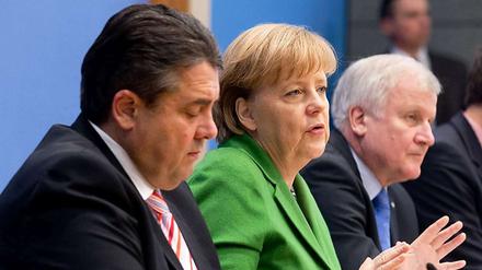Traute Dreisamkeit. Vor der Presse zeigen sich die drei Parteispitzen zufrieden. 