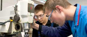 Allein in Berlin könnten es bis 2030 460000 Fachkräfte zu wenig geben.