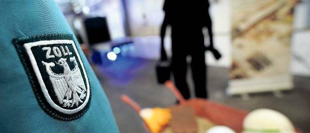 Dunkelziffer. Experten fürchten, dass der gesetzliche Mindestlohn zu mehr Schwarzarbeit führen wird, nicht nur auf dem Bau.