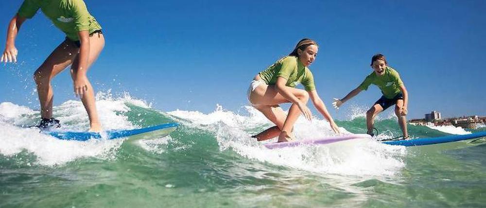 Weihnachten auf Wellen reiten? Kein Problem am Bondi Beach von Sydney in Australien und anderen schönen Stränden dieser Welt. Foto: Tourism Australia