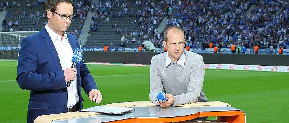 Sogar Waldemar Hartmann hätte sich fremdgeschämt: Die ARD-Moderatoren Matthias Opdenhövel (l.) und Mehmet Scholl.