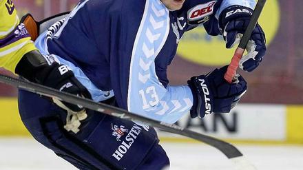 Schubert und die Freezers spielen am Freitag gegen die Eisbären in Hamburg.