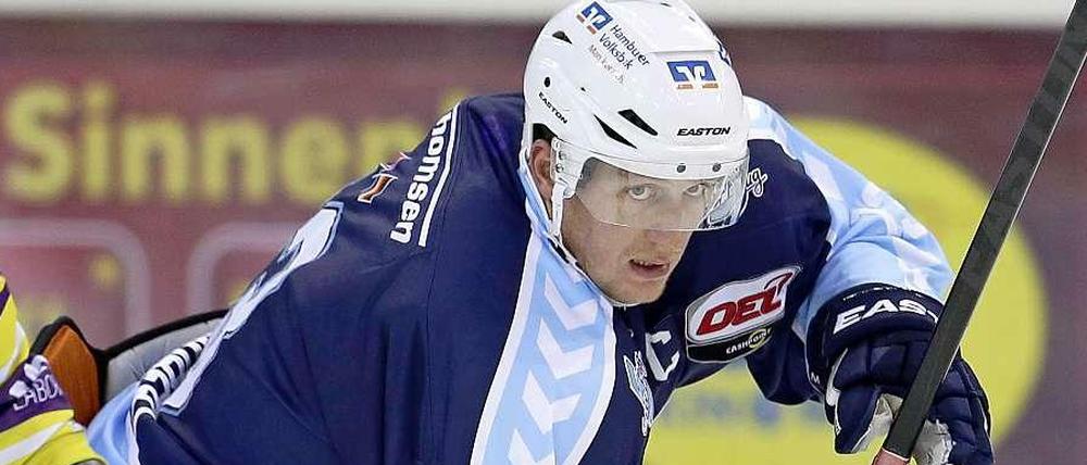 Schubert und die Freezers spielen am Freitag gegen die Eisbären in Hamburg.