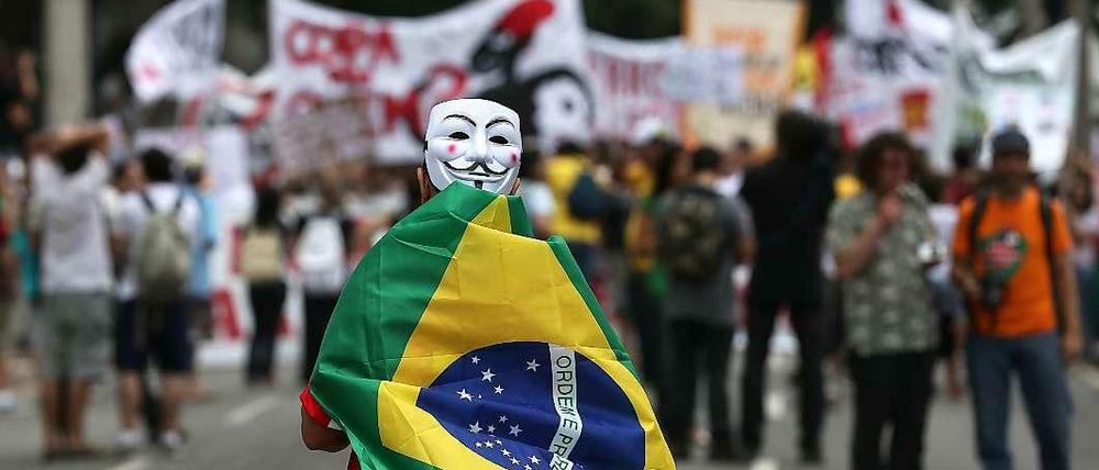 Während des Confed-Cup gingen in Brasilien Zehntausende auf die Straße, um gegen die Fifa zu protestieren.