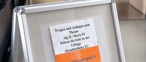 Anspruch oder Anspruchsdenken? Ob EU-Bürger, womöglich vom Balkan, in Deutschland Hartz IV bekommen dürfen, ist rechtlich umstritten. Foto: Marco Stepniak/imago