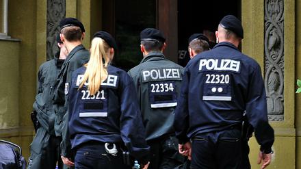 Berliner Polizisten im Einsatz.