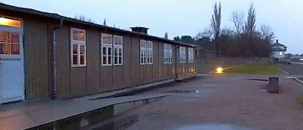 Block 38 auf dem Gelände des ehemaligen Konzentrationslagers Sachsenhausen. Hier war zunächst die Quarantänestation, in die die jugendlichen Polen eingewiesen wurden. Später wurden sie in der (heute nicht mehr vorhandenen) Jugendbaracke 61 interniert, in der Franz Bobzien als Blockältester fungierte. 