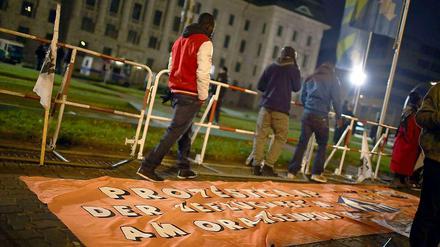 Demonstranten vor dem Alten Stadthaus in Berlin.