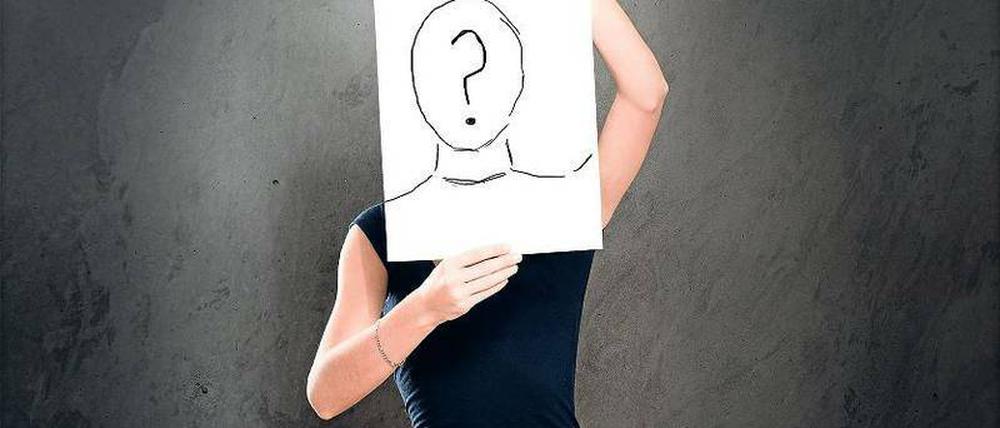 Ohne Gesicht. Gewöhnlich wollen Personaler möglichst viel über künftige Mitarbeiter wissen. Bei der anonymen Bewerbung verzichten sie freiwillig auf Informationen.