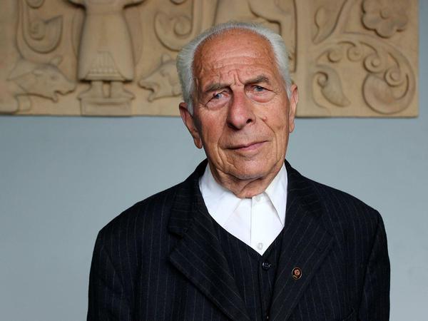 Alexander Kutshukhidze, 82 Jahre alt