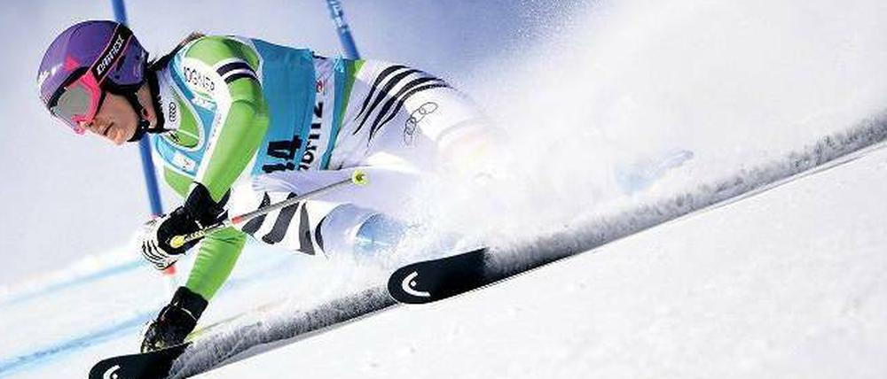 Weiß auf Weiß. Höfl-Riesch fuhr in St. Moritz zu verhalten und wurde Elfte.Foto: AFP