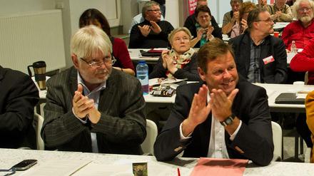 Helmuth Markov (links) wird neuer Brandenburger Justizminister. Der bisherige Linken-Fraktionsvorsitzende Christian Görke wird Finanzminister.