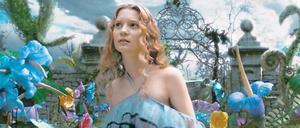 "Alice im Wunderland" - hier Mia Wasikowska in Tim Burtons Verfilmung von 2010 - kommt ohne Jubiläen aus. Hier wird eher "Nichtgeburtstag gefeiert.