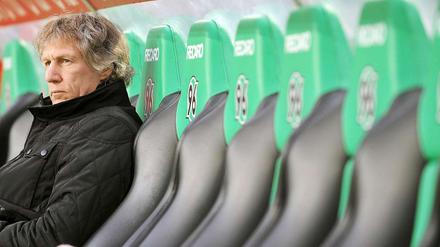 Noch keine Bank. Gertjan Verbeek hat mit Nürnberg bisher kein Spiel gewonnen.