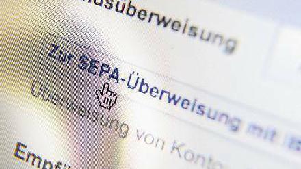 Die Iban ersetzt ab Februar die nationale Kontokennung. Foto: Angelika Warmuth/dpa