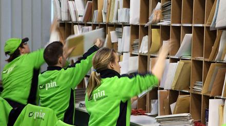 Ab Freitag wird wieder gearbeitet. Der sechsmonatige Tarifstreit bei der Pin AG ist beigelegt.
