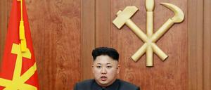 Erstmals ging Kim Jong Un in seiner Neujahrsansprache auf die Exekution seines einstmals so mächtigen Onkels ein. Außerdem sagte Nordkoreas Diktator, er wolle „aggressive Bemühungen“ unternehmen, die Beziehungen zu Südkorea zu verbessern. Er warnte vor einer "massiven Nuklearkatastrophe", falls es zu kriegerischen Auseinandersetzungen in Korea käme.