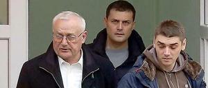 In Händen der Polizei. Der ehemalige kroatische Geheimdienstgeneral Josip Perkovic (l.)