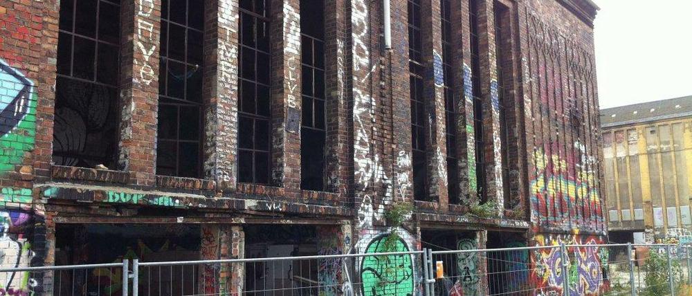 Die baufällige frühere Eisfabrik in Kreuzberg.