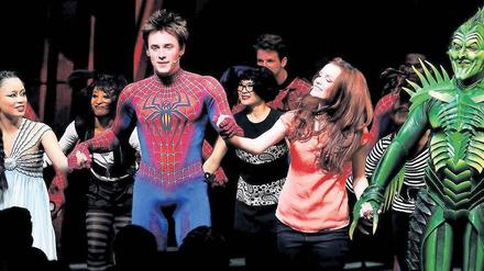 Nachkommen. Die Spider-Man-Figur aus dem berühmten Comic hat jeder im Kopf – den Musicaldarstellern wird diese Karriere kaum gelingen. Foto: AFP