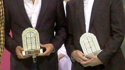 Trophäensammler. Roger Federer (l.) lässt sich künftig von seinem Kindheitsidol Stefan Edberg trainieren und liegt mit dieser Wahl voll im aktuellen Tennistrend.