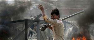 Kambodscha ist im Ausnahmezustand. Nun gab es bei Demonstrationen von Textilarbeitern sogar Tote.