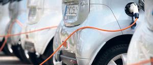 Zu dünn. Weil die Ladesäulen-Infrastruktur fehlt, zögern Carsharingfirmen, ihre Elektroautoflotten auszubauen. 