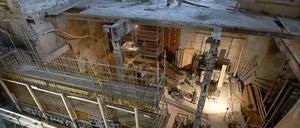 Einblick in den Bühnenbereich der Staatsoper Unter den Linden im Januar 2014. 2015 sollen die Sanierungsarbeiten der Berliner Staatsoper abgeschlossen werden. Wann genau, kann keiner sagen.