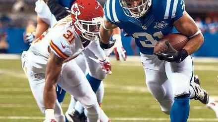 Vorfahrt Blau. Donald Brown erläuft einen Touchdown für die Colts. 