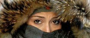 Schicke New Yorkerinnen trotzen der Kälte.